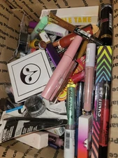 Wholesale Lot Of 100 Piece Of Name Brand Makeup Products.(OVER $600 IN VALUE!!!)