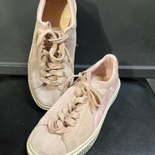 Puma Suede Platform Trainer Pink Women  s US Size 6. VGUC.