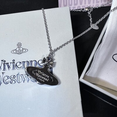 Vivienne Westwood｜PINA ORBネックレス　シルバー VIVIENNE WESTWOOD nana Silver tone Pina Orb Pendant Necklace