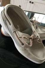 LL Bean Woman  s Loafers Boat Gray Leather Shoe Sz 8 W SUPER CLEAN NEW COND