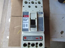 Cutler-Hammer HM2P250W5 Circuit Breaker 2P 250A 600V with SNT2LB11 Shunt Trip