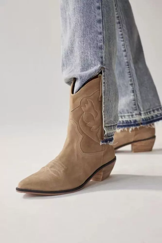 Urban Outfitters UO Fallon Cowboy Suede Tan Boot Sz 7 99
