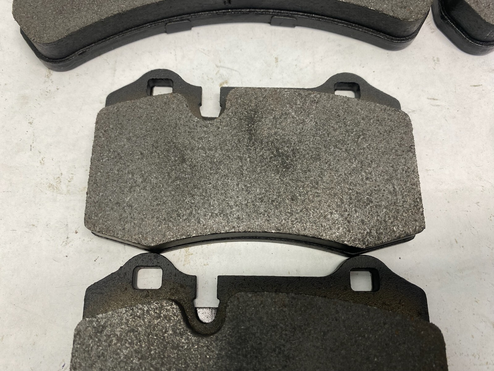 2010-2017 Maserati GranTurismo Quattroporte Front And Rear Brake Pad Set Used