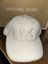 AUTHENTIC MICHAEL KORS SHERPA/FAUX FUR BASEBALL HAT OS BONE W/MK LOGO. NEW $98.