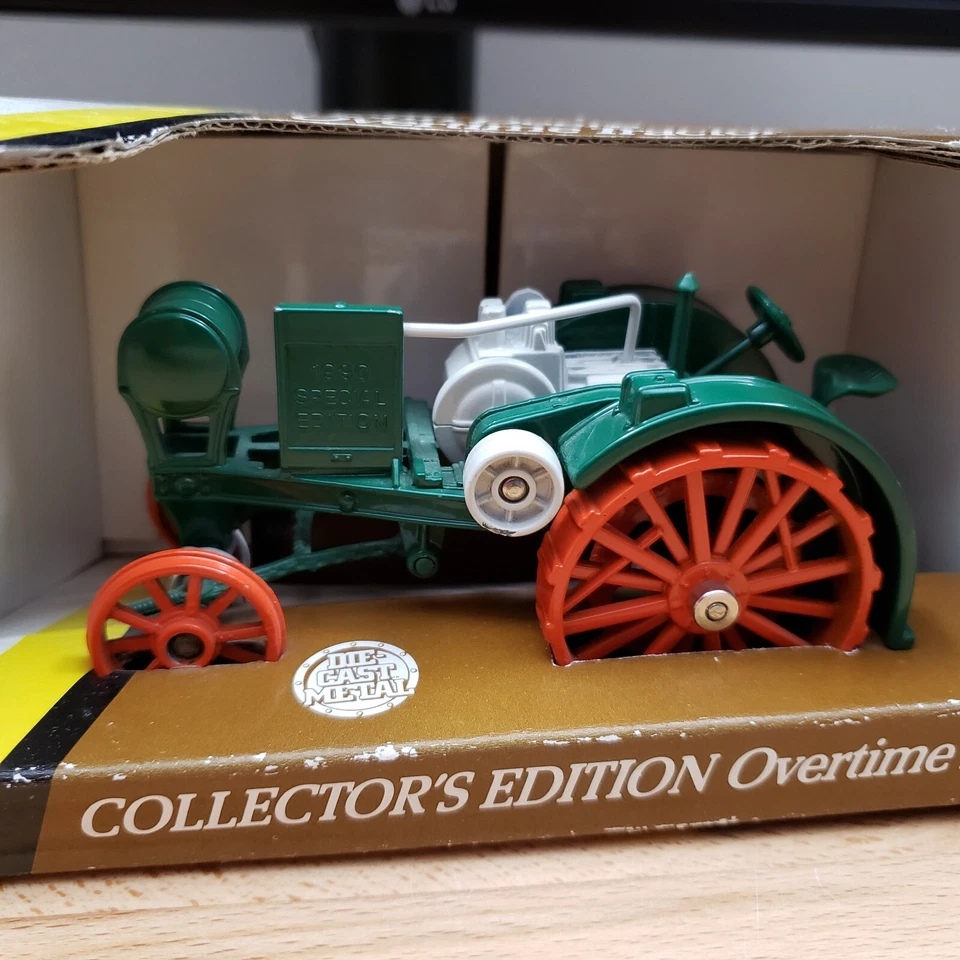 Ertl John Deere Overtime Tractor Blueprint Replica Toys Collector's Edition 1:32 - Image 4 of 4