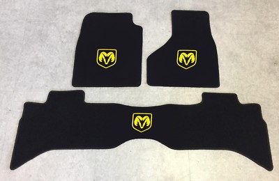 Autoteppich Fußmatten für Dodge RAM Quad Cab 2009-2018 Logo gelb 3teilig Velours