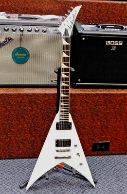 2025 Jackson Pro Series King V KVTMG Electric Guitar! Active EMG's