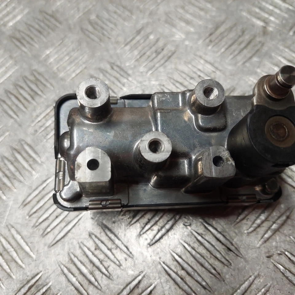 Jaguar X-type X409 2009 2.2 diesel turbo actuator PS23403010320 — 第 4/4 张图片
