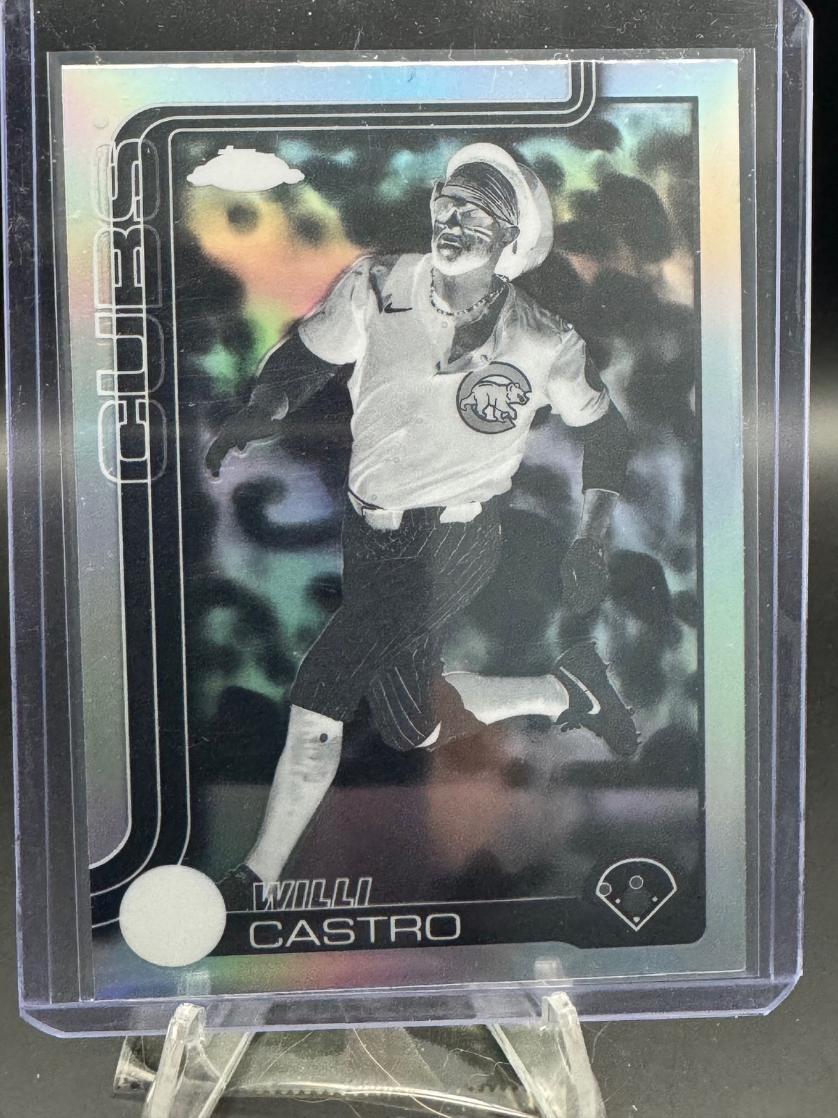 2025 Topps Chrome Update #USC67 Willi Castro Negative Refractors