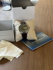 Seiko Men's Neo Classic Quartz Green Dial Watch - SUR449P1 NEW