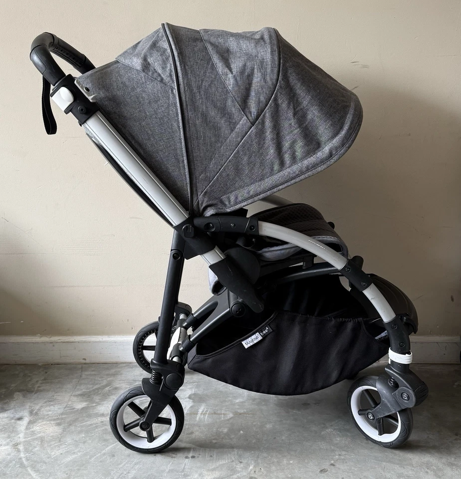 Bugaboo Bee 6 Stroller, Excellent Condition, Missing (bumper bar) Belly Bar - Image 4 of 4