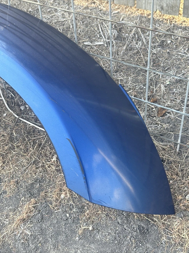 Dodge Nitro 2007-2011 molduras de brotes de rueda delantera derecha Foto 2 de 4