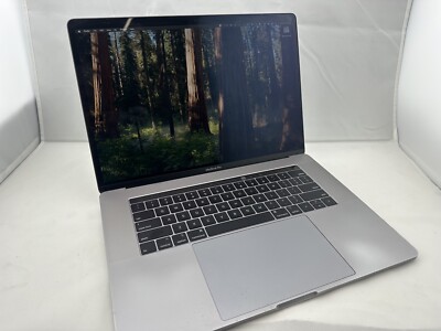 Apple Macbook Pro 15  2018, 32GB , 4TB Storage - A1990 - Intel 2.9 GHz - Vega 20