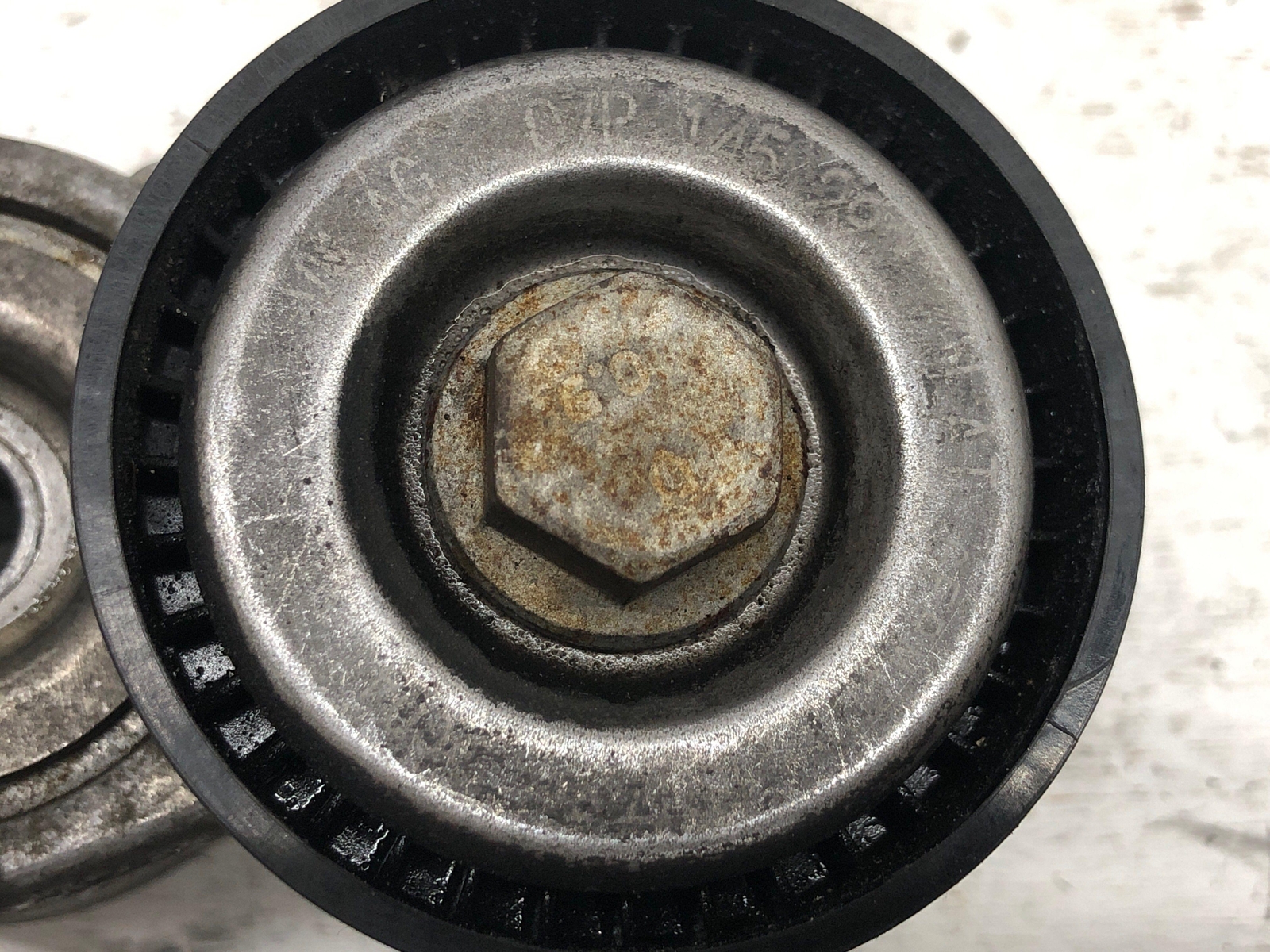 2016-2020 BENTLEY BENTATGA W12 ENGINE BELT TENSIONER PULLEY SET 2 PCS 07P145299A