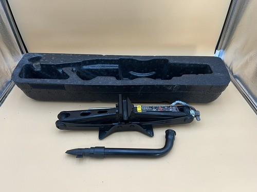 11-13 VOLVO C70 EMERGENCY SPARE TIRE JACK TOOLS SET KIT W/ FOAM, OEM 31317719