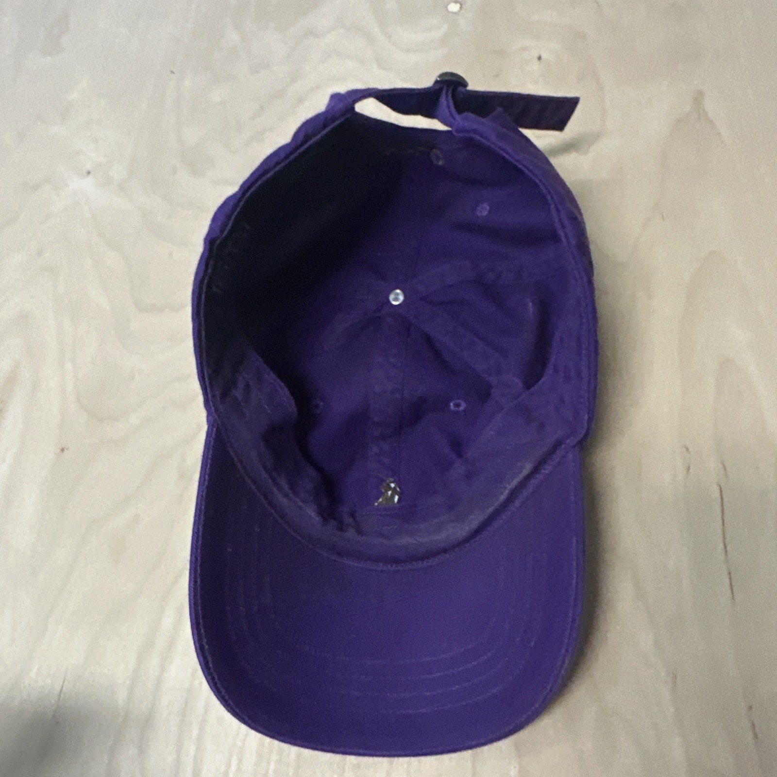 Cappello Polo Ralph Lauren viola con cinturino marrone pony schiena cappello berretto ricamato