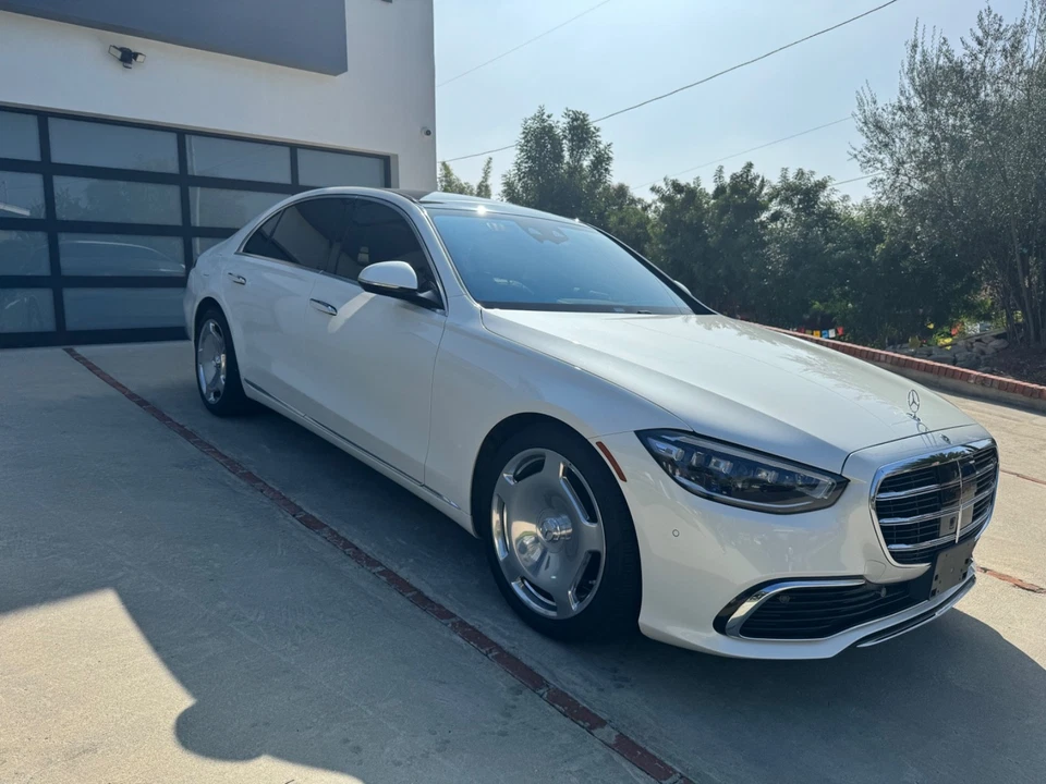 Mercedes-Benz S580 2023 Foto 3 de 4