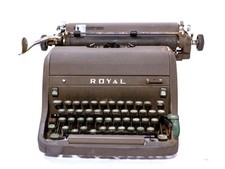 Royal Typewriter 