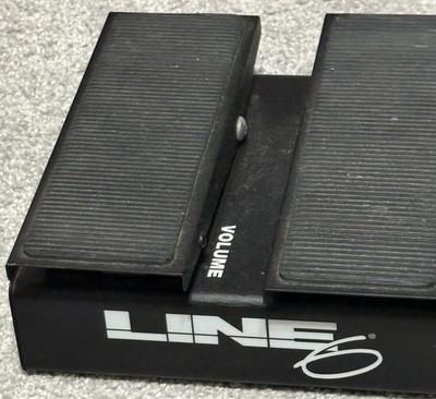 Line 6 Black Channel Multi Effects Foot Pedal Floor Board Black (UNTESTED)