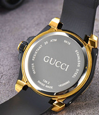 Gucci Dive Herren Quarz Armbanduhr 200 m 20 A...
