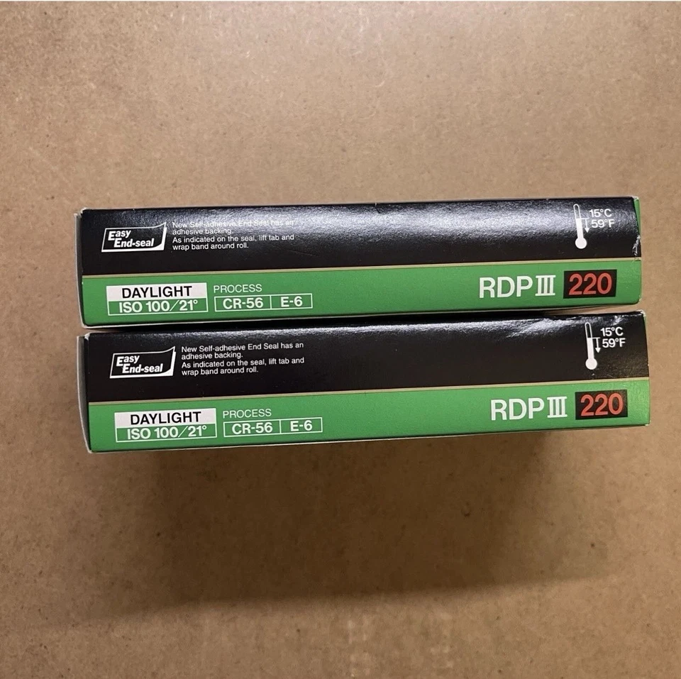 Fuji Provia 100F RDP III 220 Film – 10 Rolls (2 Boxs, Expired 2006) - Image 3 of 4