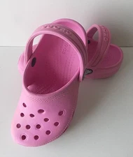 CROCS PINK KIDS ICONIC COMFORT CLOGS FOR GIRLS SIZE 11- (NOT ADULT SIZE CLOGS)