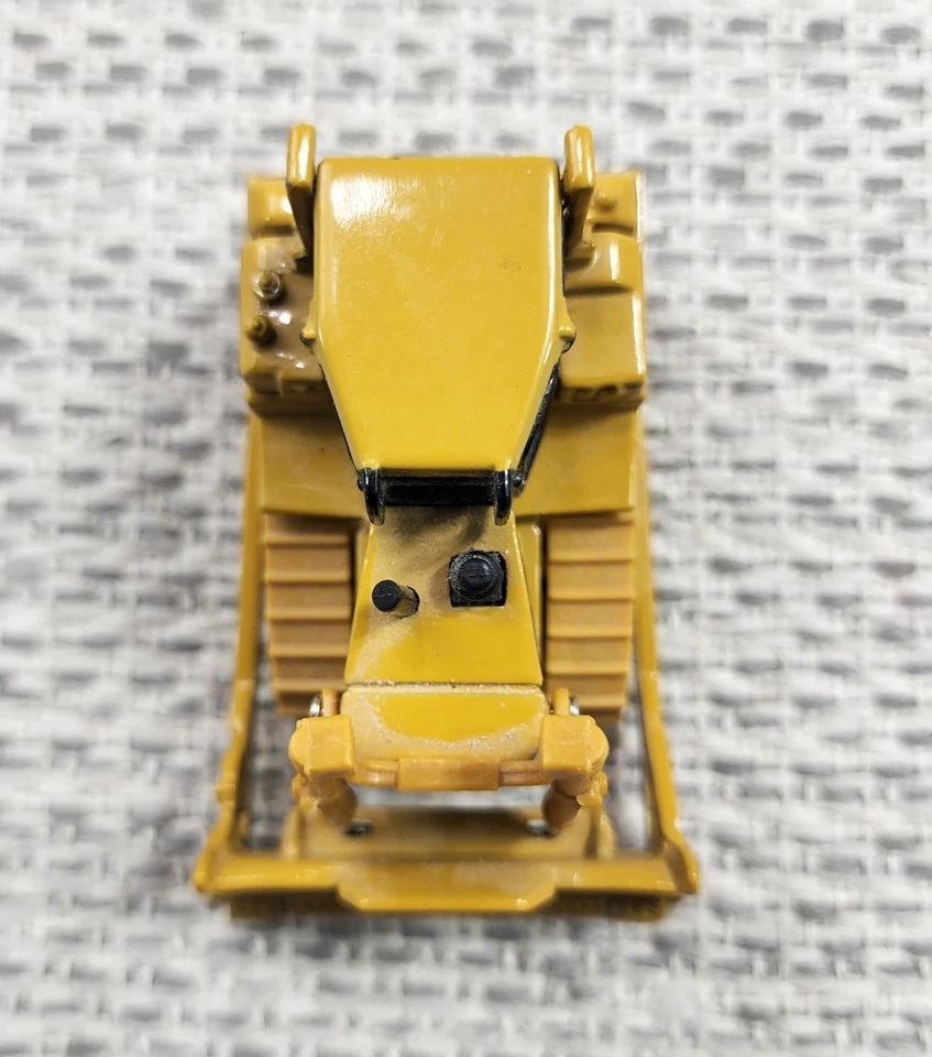 Diecast Norscot Caterpillar D6R XL 1:64 Scale, Track Type Tractor, CAT - Image 4 of 4