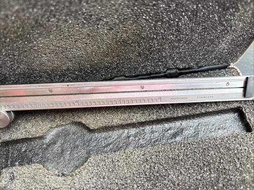 Vintage Starrett 6in. Dial Caliper No. 120 Hardened Stainless Steel w/Case Nice - Picture 3 of 7