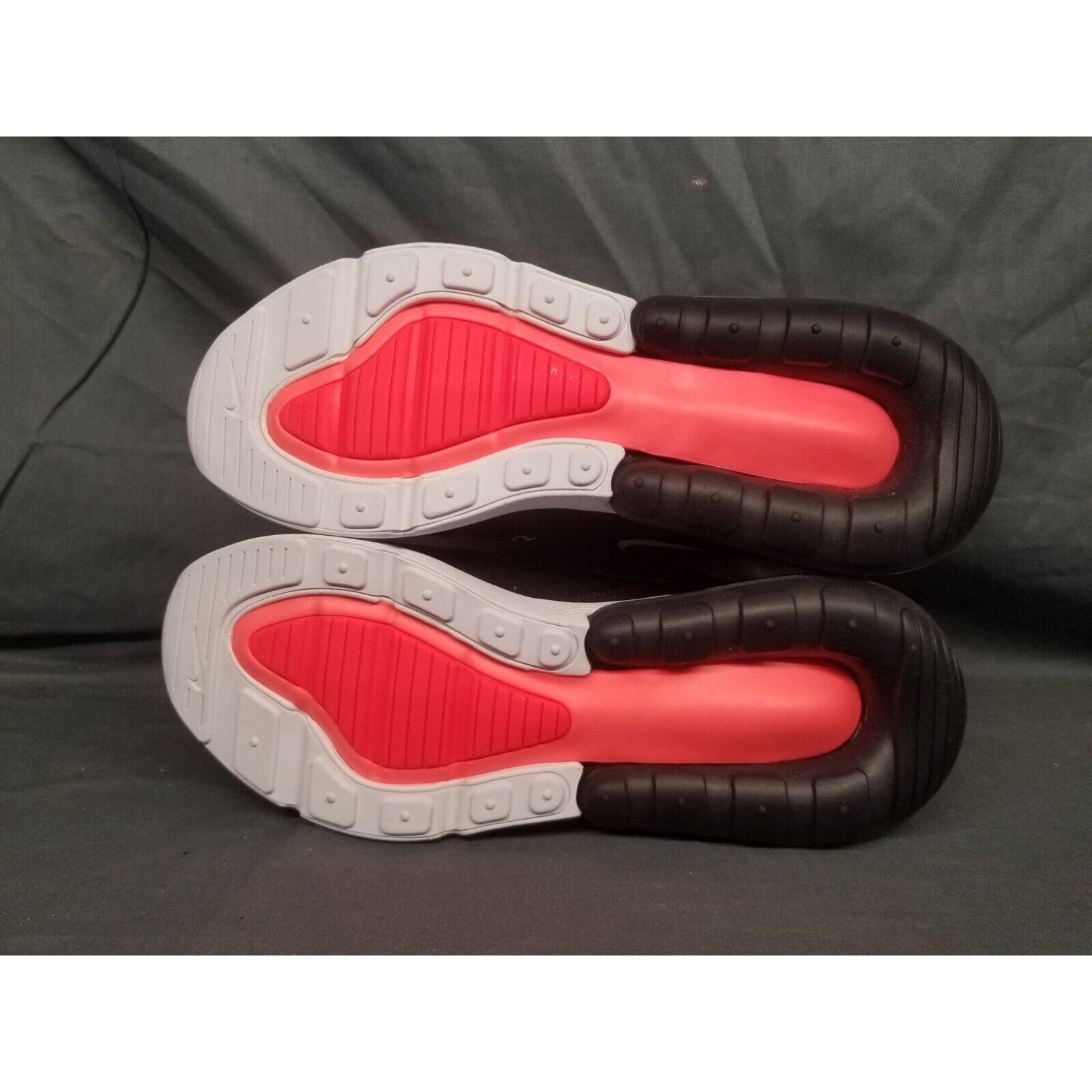 Nike Men's Air Max 270 Sneakers AH8050 002 Black White Size 11 NEW NO BOX! thumbnail 9