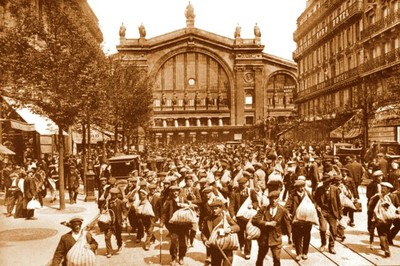 Photo WW1 - Conscris Gare du Nord in Paris in 1914