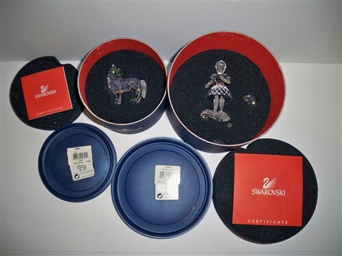 【レア】LeSportsac OVER NIGHTER Swarovski Alice in Wonderland pendant, Playing card, Red, Rhodium