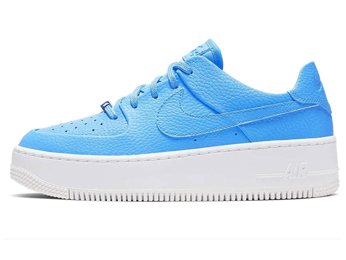 Nike Women's Air Force Sage Low Sneaker NEW in Box