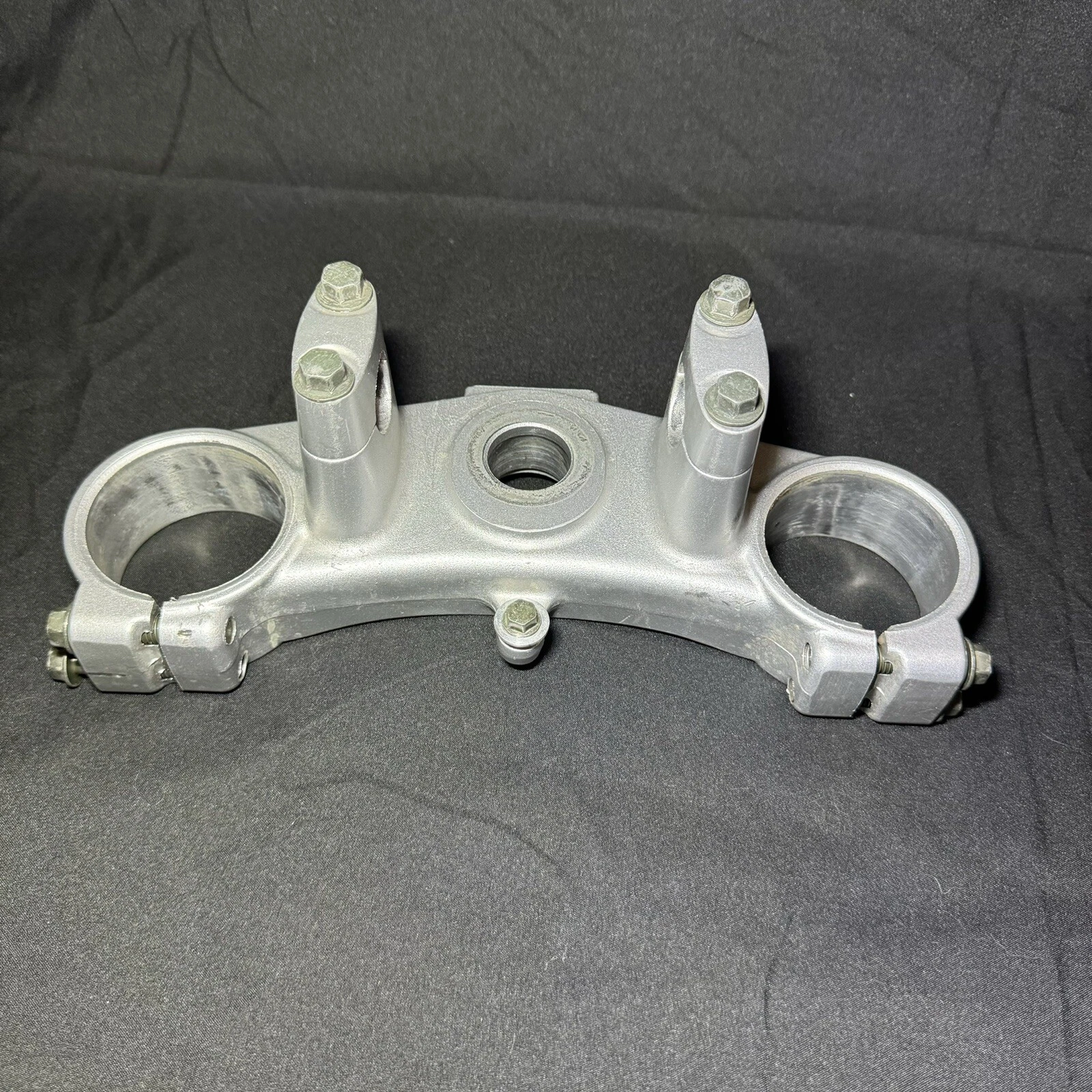 2000-2002 OEM Yamaha YZ426F OEM FORKS UPPER TRIPLE TREE CLAMP 5HC-23435-11-00