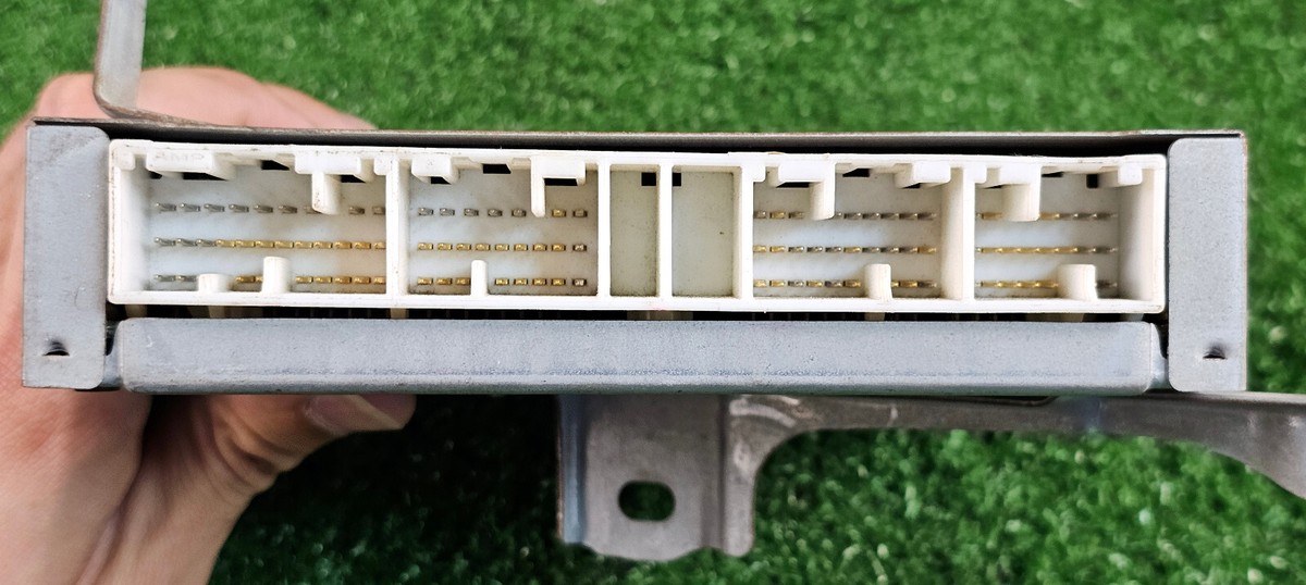 Lexus SC430 2002-2005 ABS control module 89540-24170 Computer assy