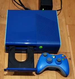 Xbox 360 E Special Edition Blue Bundle 500GB Console, Controller, Cords, TESTED