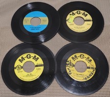 その他 Gram E Gram [CD] a0203376337_2.jpg