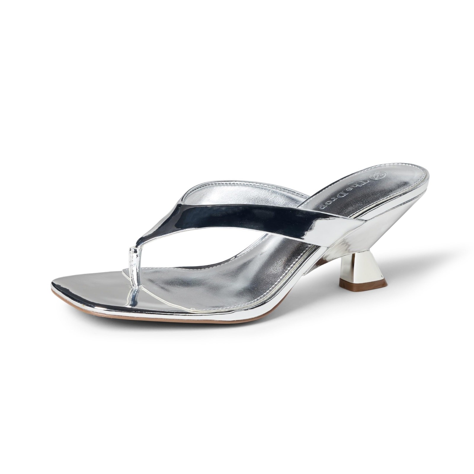 New Silver Dakota Thong Sculpted Heel Sandal - Size: 7