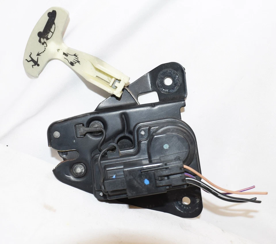 08-23 Challenger 11-23 Cargador Chrysler 300 8-12 Avenger Pestillo maletero trasero C2A08 Foto 2 de 4