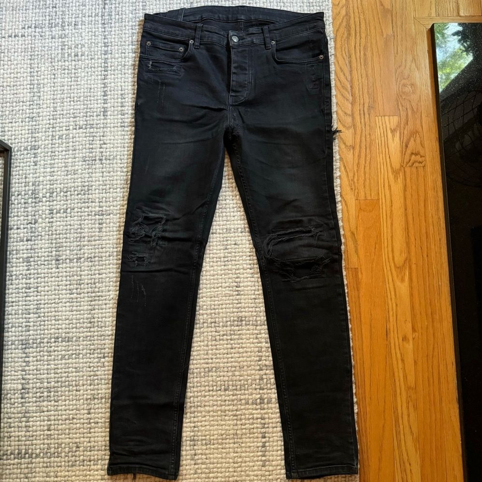 Ksubi Chitch in Grave Black Distressed Slim Jean 34 Niagamas