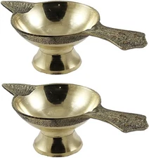 Lovely 2 Brass Oil Lamps Diya Hindu Puja Religious Gift Item Home Temple Decor