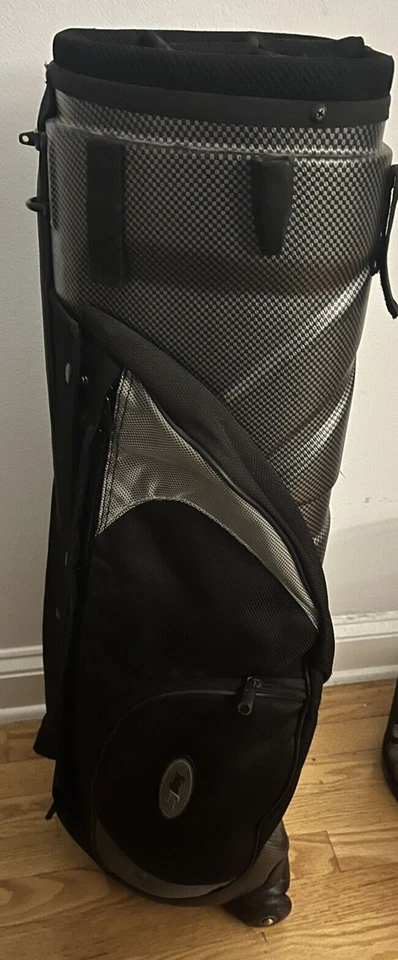 Bolsa de golf Bag Boy con ruedas carcasa rígida 5 divisores de palos con 4 bolsillos camisetas incluidas Foto 4 de 4