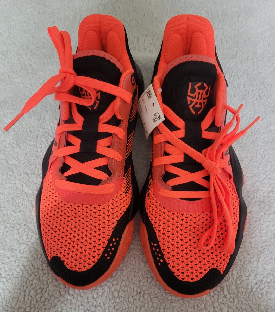 Adidas D.O.N. Issue 1 shoes.  Men’s size 7 Adidas Men main image 4