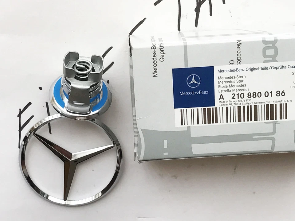 正品 MERCEDES FRONT HOOD 铬星徽章徽章标志 VERiFy 部件 #2108800186 — 第 3/4 张图片