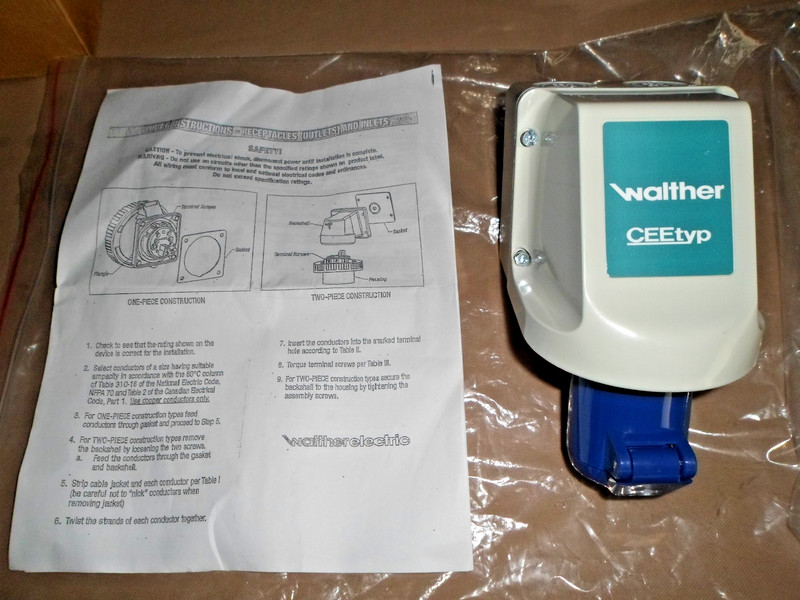 Walther CEEtyp 250VAC 20A Splashproof, Made in Germany Receptacle 111306