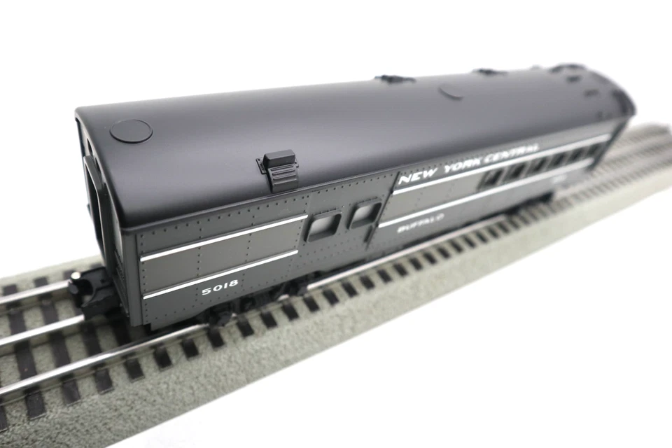 Lionel, O, 6-30008, New York Central Illuminated Passenger 3-Car Set, C-8 LN/OB - Image 3 of 4