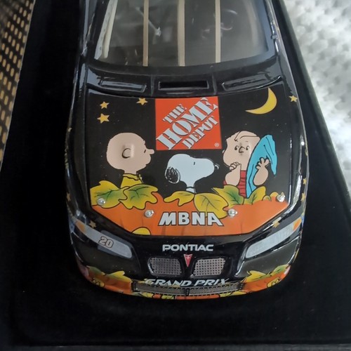 2002 Tony Stewart #20 Grand Prix Great Pumpkin 1/ 1500 RCCA Elite 1:24 - Picture 2 of 17
