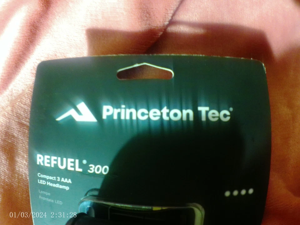 Faro táctico Princeton Tec Sync 300 lúmenes verde militar hecho en EE. UU.  Foto 3 de 4