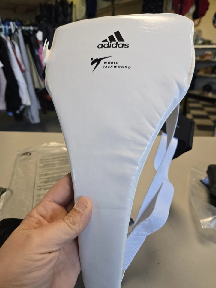Groin Guard 女式,世界跆拳道武术,尺寸 M 阿迪达斯  — 第 3/4 张图片