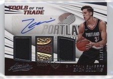 2017 Absolute Tools of the Trade Signatures Three Swatch Zach Collins Auto 14lu