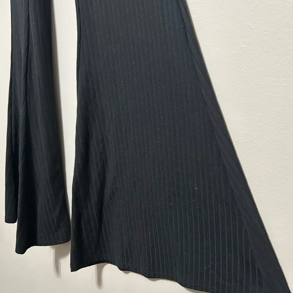 Леггинсы Rue 21 расклешенные черные L ребристые прихотливые готические без застежек комфортные эластичные - Изображение 4 из 4